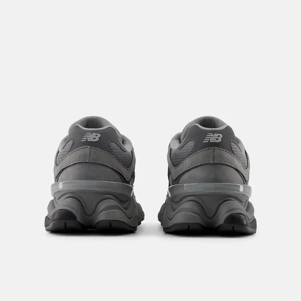 9060 Team Away Grey Cinza